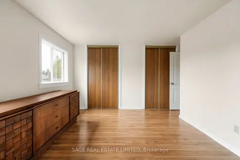 34 Carter Crescent Whitby ON L1N 6C4