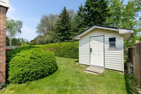 34 Carter Crescent Whitby ON L1N 6C4