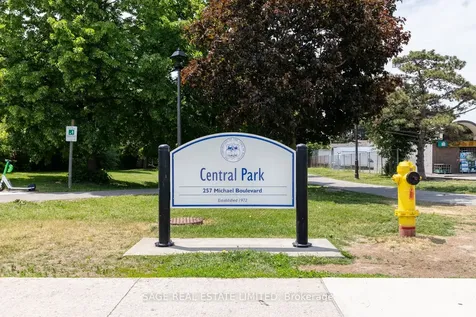 34 Carter Crescent Whitby ON L1N 6C4