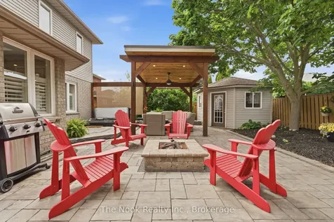 729 Sundance Circle Oshawa ON L1J 8N9