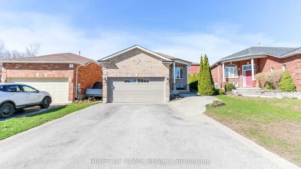 4 Brown Wood Drive Barrie ON L4M 6N4