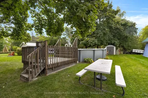 39 Elizabeth Street W Clearview ON L0M 1G0