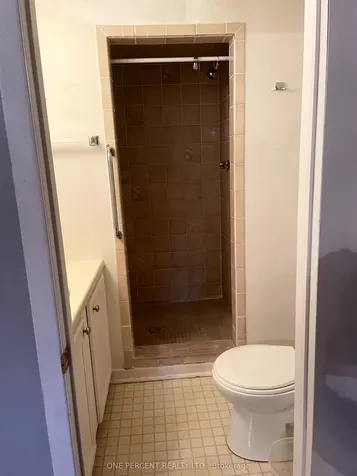 18 Craig Crescent N Barrie ON L4N 5X2