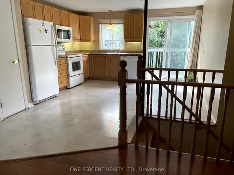 18 Craig Crescent N Barrie ON L4N 5X2