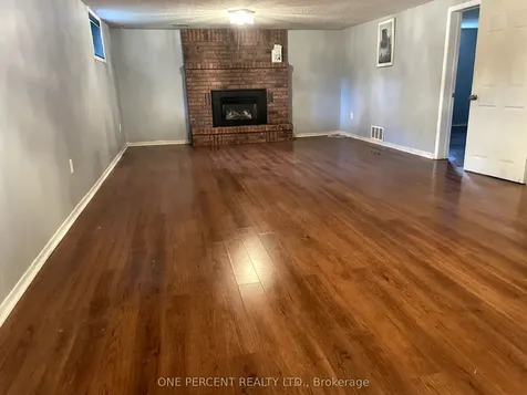 18 Craig Crescent N Barrie ON L4N 5X2