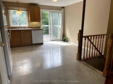 18 Craig Crescent N Barrie ON L4N 5X2