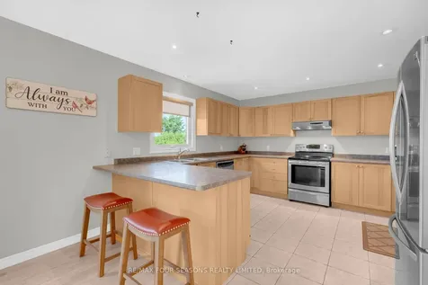 3354 3/4 Sunnidale Side Road Clearview ON L0M 1N0