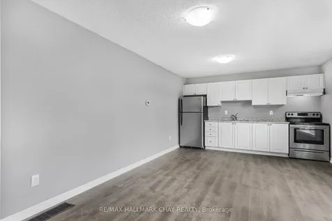 95 Farmingdale Crescent Barrie ON L4M 5E6