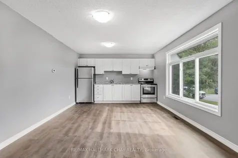 95 Farmingdale Crescent Barrie ON L4M 5E6