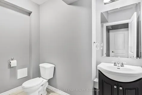 95 Farmingdale Crescent Barrie ON L4M 5E6