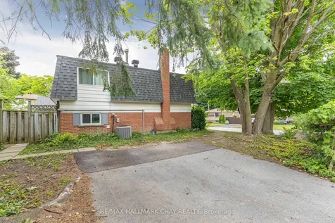 95 Farmingdale Crescent Barrie ON L4M 5E6