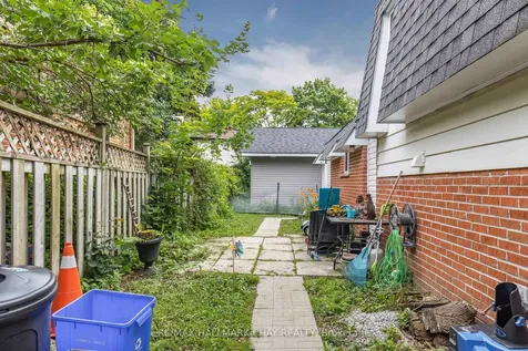 95 Farmingdale Crescent Barrie ON L4M 5E6