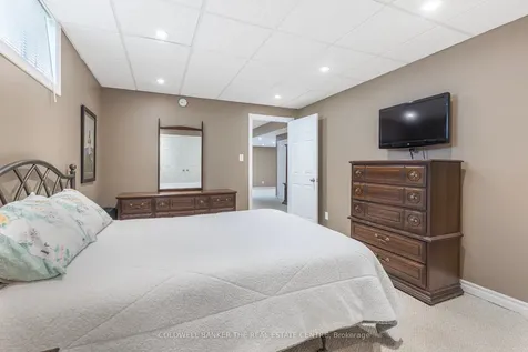 69 Miller Drive Barrie ON L4N 9X2