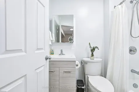 2 Bush Street Collingwood ON L9Y 4S9