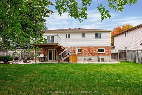 2 Bush Street Collingwood ON L9Y 4S9