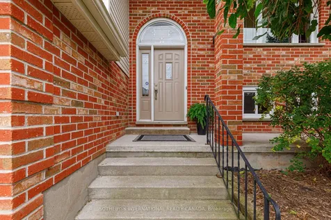 2 Bush Street Collingwood ON L9Y 4S9