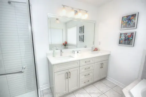 54 Cloughley Drive Barrie ON L4N 9T3