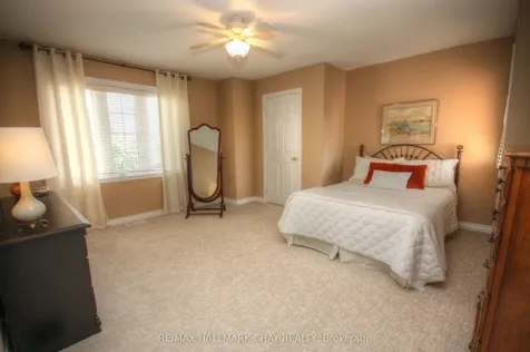 54 Cloughley Drive Barrie ON L4N 9T3