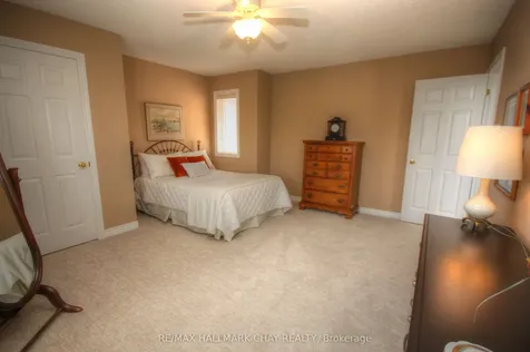 54 Cloughley Drive Barrie ON L4N 9T3