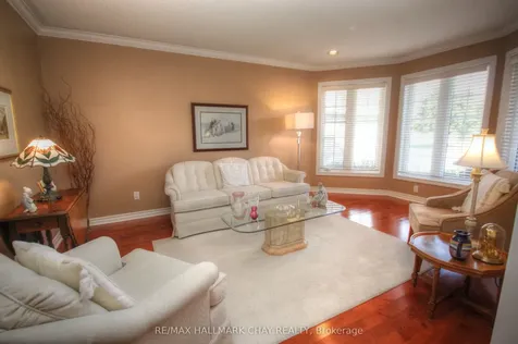 54 Cloughley Drive Barrie ON L4N 9T3