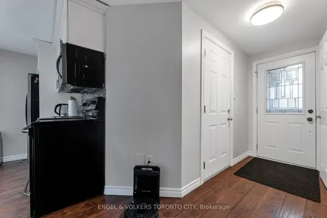 9 Coronation Parkway Barrie ON L4M 7J9