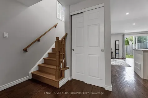 9 Coronation Parkway Barrie ON L4M 7J9