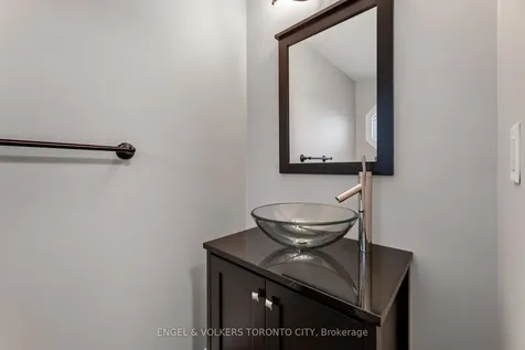 9 Coronation Parkway Barrie ON L4M 7J9