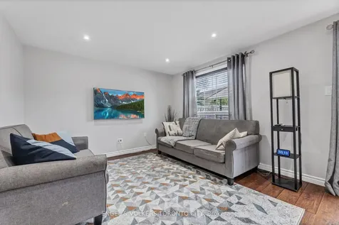 9 Coronation Parkway Barrie ON L4M 7J9