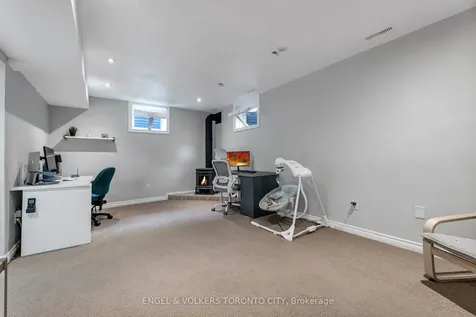 9 Coronation Parkway Barrie ON L4M 7J9