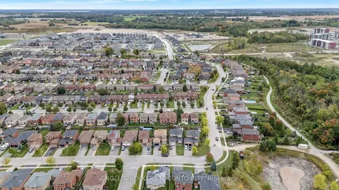 9 Coronation Parkway Barrie ON L4M 7J9