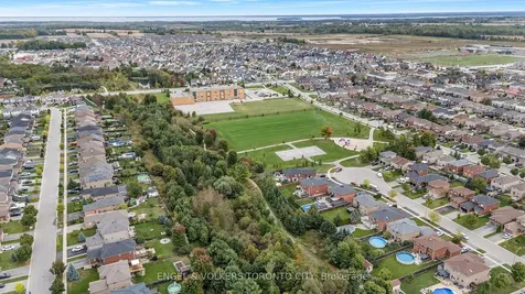 9 Coronation Parkway Barrie ON L4M 7J9