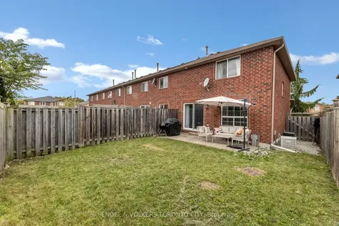 9 Coronation Parkway Barrie ON L4M 7J9