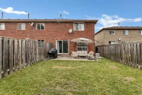 9 Coronation Parkway Barrie ON L4M 7J9