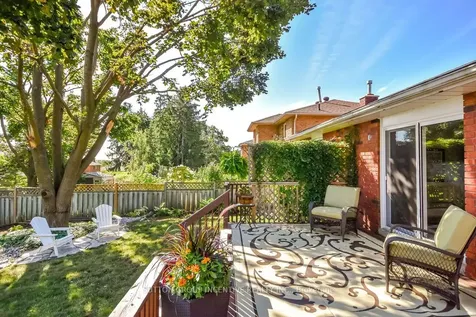 17 Kenny Crescent Barrie ON L4N 6C7