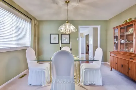 17 Kenny Crescent Barrie ON L4N 6C7