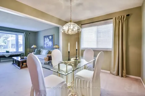 17 Kenny Crescent Barrie ON L4N 6C7