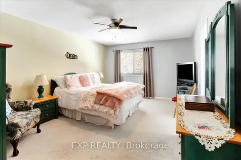 13 Masters Lane Wasaga Beach ON L9Z 1S9