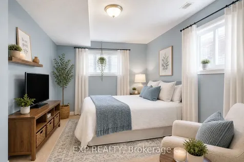 13 Masters Lane Wasaga Beach ON L9Z 1S9