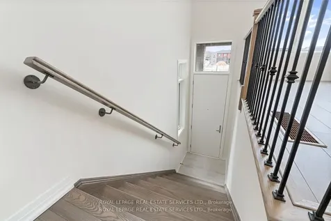 27 Cherry Hill Lane Barrie ON L4N 6K7