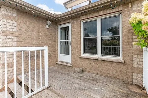 44 Hanmer Street E Barrie ON L4M 6V1