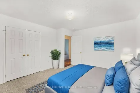 44 Hanmer Street E Barrie ON L4M 6V1