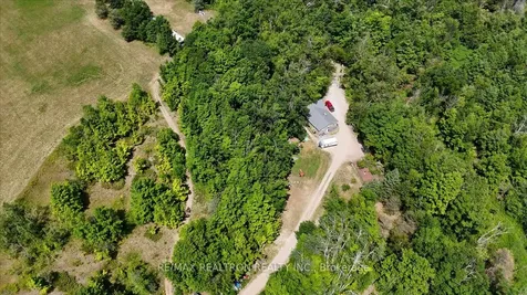 2089 Dwinnell Road Barrie ON L4M 4Y8