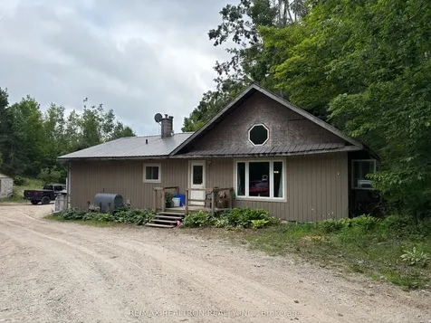 2089 Dwinnell Road Barrie ON L4M 4Y8