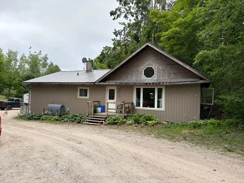 2089 Dwinnell Road Barrie ON L4M 4Y8