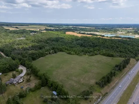 2089 Dwinnell Road Barrie ON L4M 4Y8