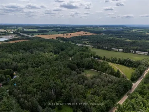 2089 Dwinnell Road Barrie ON L4M 4Y8