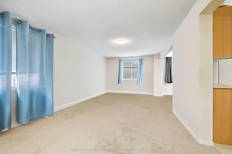 11 Raymond Crescent Barrie ON L4N 0V4