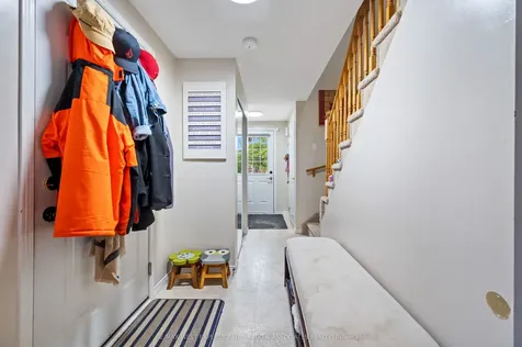 11 Raymond Crescent Barrie ON L4N 0V4