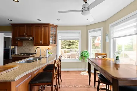 292 Leacock Drive Barrie ON L4N 6K2