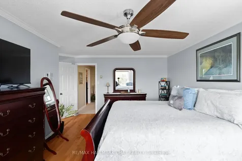 292 Leacock Drive Barrie ON L4N 6K2